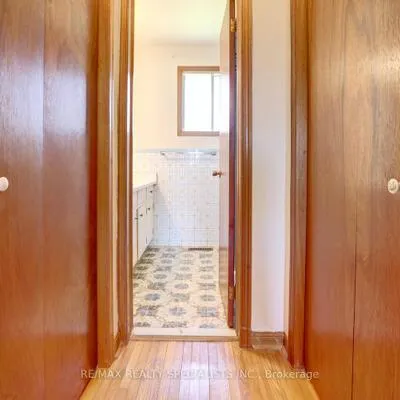 1626,&nbsp;Sherwood Forrest, Sheridan, Mississauga