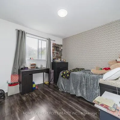 7582,&nbsp;Discus, Malton, Mississauga