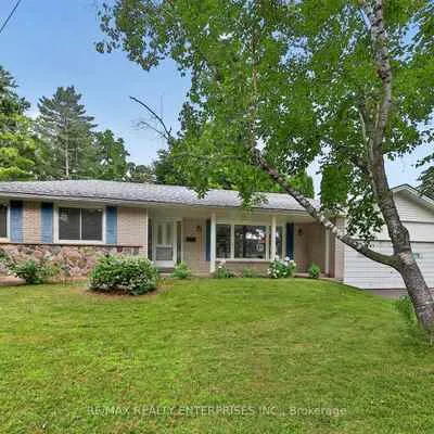 975,&nbsp;Cresthampton, Lorne Park, Mississauga