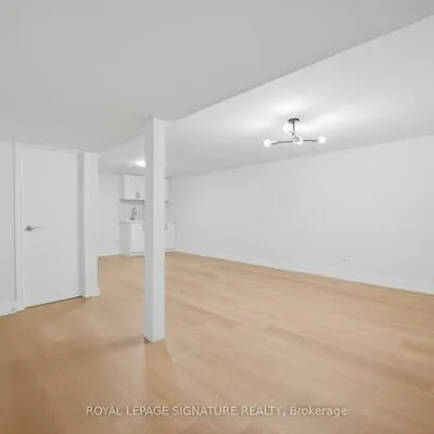 2599,&nbsp;Lundene, Clarkson, Mississauga