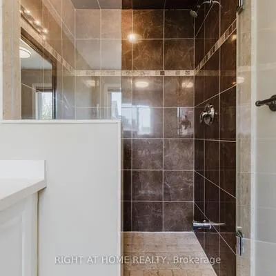 5294,&nbsp;Roadside, Churchill Meadows, Mississauga