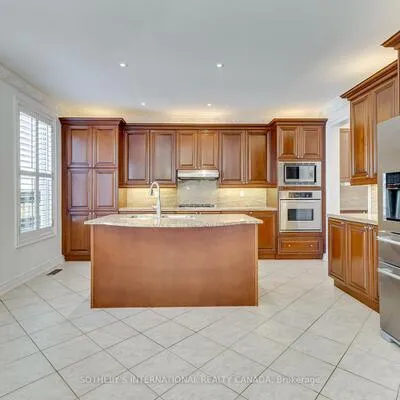 549,&nbsp;Renshaw, Lorne Park, Mississauga