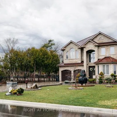 99,&nbsp;Fairview, Fairview, Mississauga