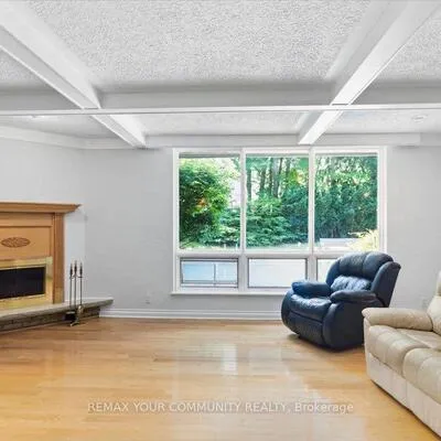 1528,&nbsp;Knareswood, Lorne Park, Mississauga