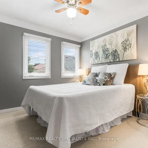 Premium freehold home for sale: 3251, Trelawny, Lisgar, Mississauga