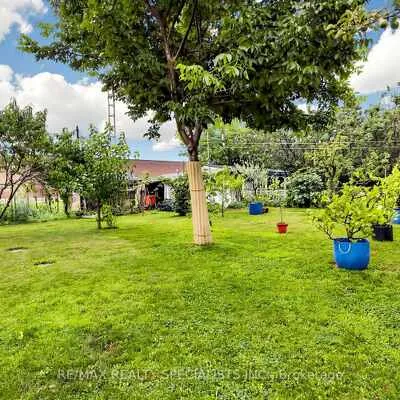 2385,&nbsp;Hensall, Cooksville, Mississauga