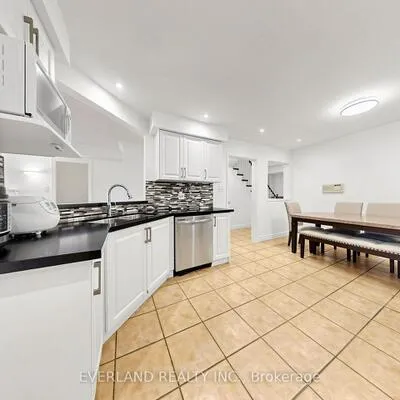 5588,&nbsp;Highbank, Central Erin Mills, Mississauga