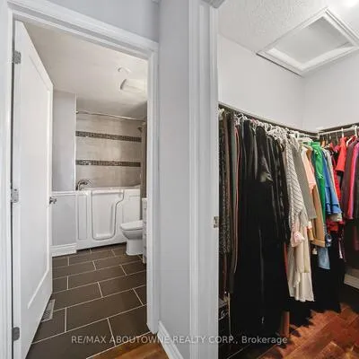 5184,&nbsp;Red Brush, Hurontario, Mississauga