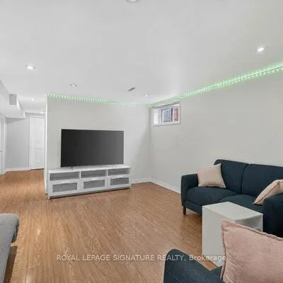 439,&nbsp;Ginger, Mississauga Valleys, Mississauga