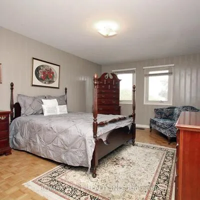 540,&nbsp;Louis, Cooksville, Mississauga