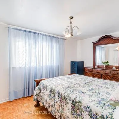 7236,&nbsp;Meyer, Malton, Mississauga