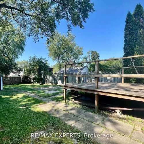 Premium freehold home for sale: 1062, Alexandra, Lakeview, Mississauga