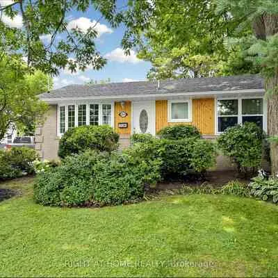 238,&nbsp;Troy, Mineola, Mississauga