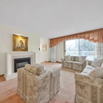 1877,&nbsp;Silverberry, Clarkson, Mississauga
