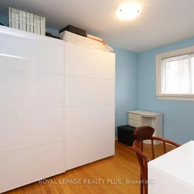 2694,&nbsp;Truscott, Clarkson, Mississauga
