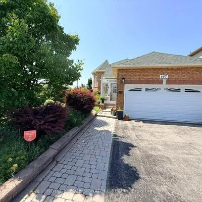 687,&nbsp;Twain, Meadowvale Village, Mississauga
