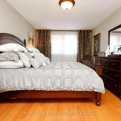690,&nbsp;Ashprior, Hurontario, Mississauga