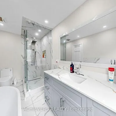 517,&nbsp;Navigator, Meadowvale Village, Mississauga