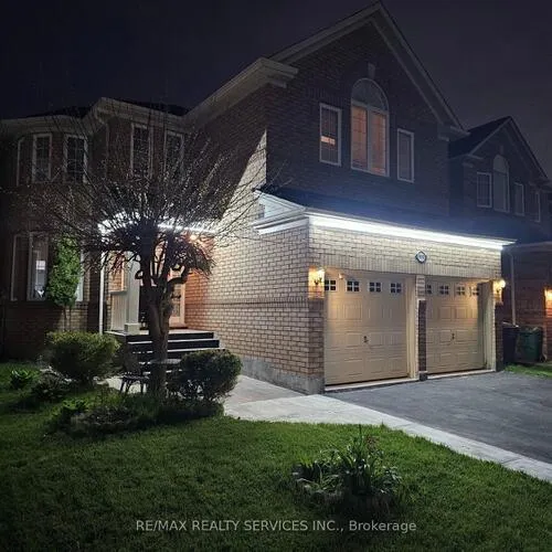 Premium freehold home for sale: 3696, Waterfall, Lisgar, Mississauga