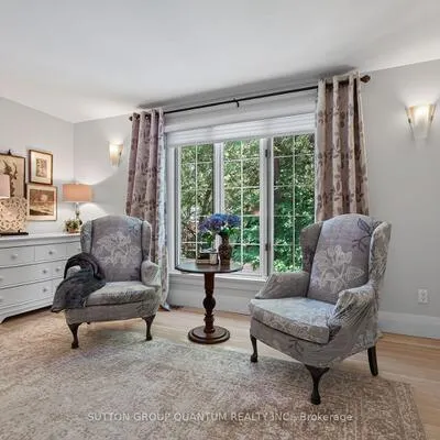 1391,&nbsp;Queen Victoria, Lorne Park, Mississauga