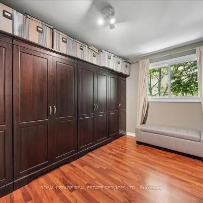 987,&nbsp;Sierra, Applewood, Mississauga