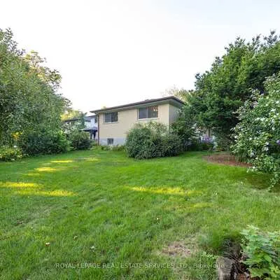 1434,&nbsp;Leda, Mineola, Mississauga