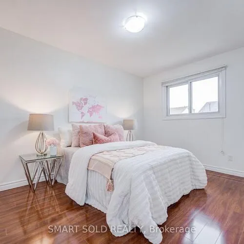 Premium freehold home for sale: 837, Queensbridge, Creditview, Mississauga