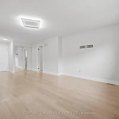 689,&nbsp;Macbeth, Meadowvale Village, Mississauga