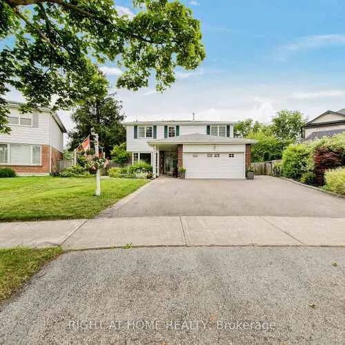 Premium freehold home for sale: 2796, Tallberg, Clarkson, Mississauga
