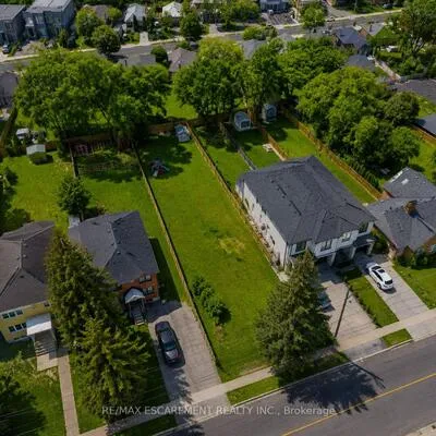 19,&nbsp;Broadview, Port Credit, Mississauga