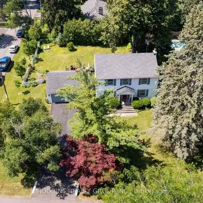1558,&nbsp;Broadmoor, Mineola, Mississauga