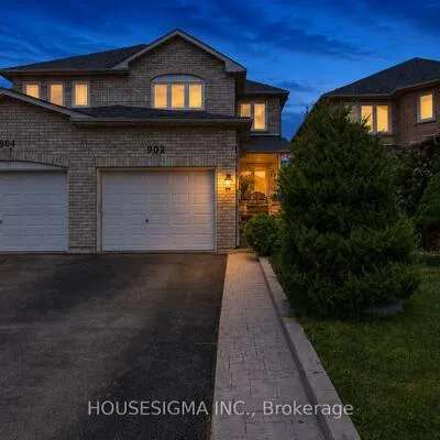 902,&nbsp;Applecroft, East Credit, Mississauga