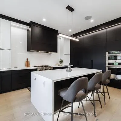 1081,&nbsp;Ogden, Lakeview, Mississauga