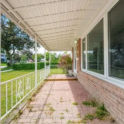 3637,&nbsp;Chiplow, Applewood, Mississauga