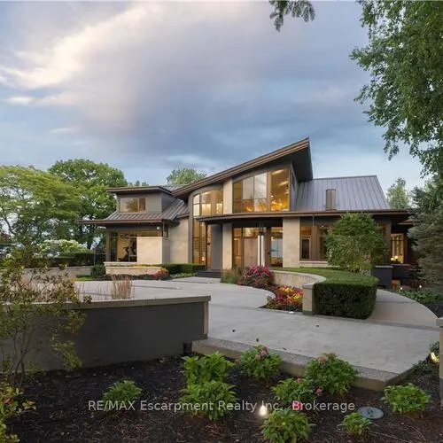 Premium freehold home for sale: 1540, WATERSEDGE, Clarkson, Mississauga