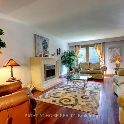 1412,&nbsp;Carmen, Mineola, Mississauga
