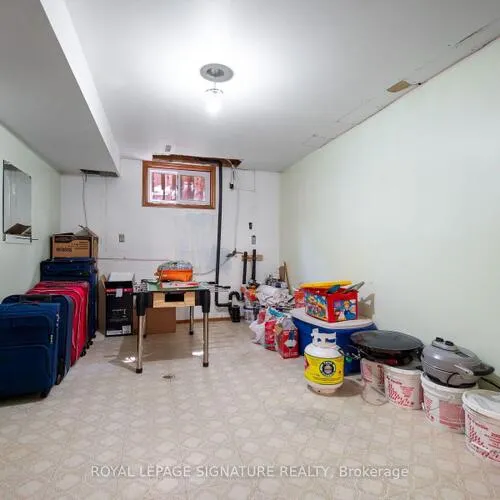 Premium freehold home for sale: 2221, Florian, Cooksville, Mississauga