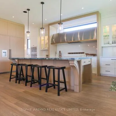 939,&nbsp;Melton, Lakeview, Mississauga
