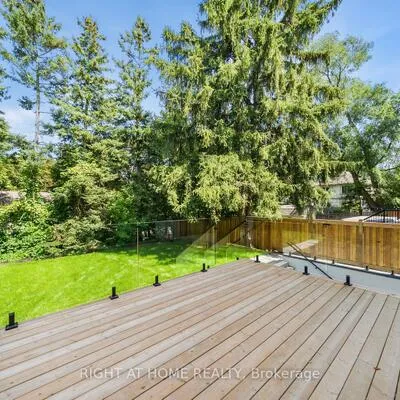1205,&nbsp;Canterbury, Mineola, Mississauga