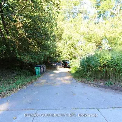961,&nbsp;Lakeshore, Lorne Park, Mississauga