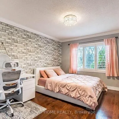 2029,&nbsp;Saint Andrew's, Sheridan, Mississauga