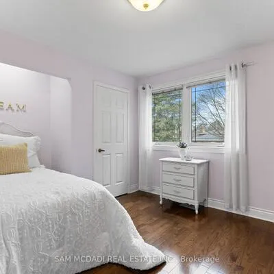 1653,&nbsp;Sherwood Forrest, Sheridan, Mississauga
