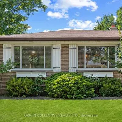 983,&nbsp;Parthia, Applewood, Mississauga