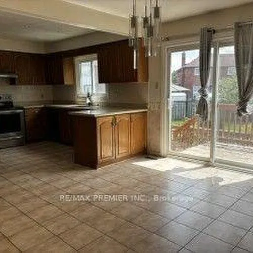 Premium freehold home for sale: 4464, Stonemill, East Credit, Mississauga