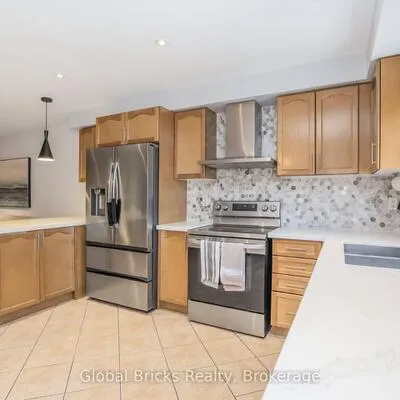 585,&nbsp;Candlestick, Hurontario, Mississauga