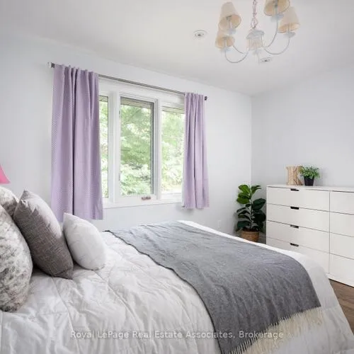 Premium freehold home for sale: 1349, Birchwood Heights, Mineola, Mississauga