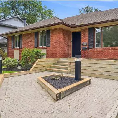 2068,&nbsp;Stewart, Lakeview, Mississauga