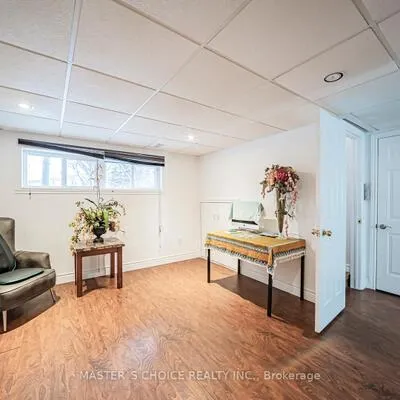 3294,&nbsp;Rhonda Valley, Mississauga Valleys, Mississauga