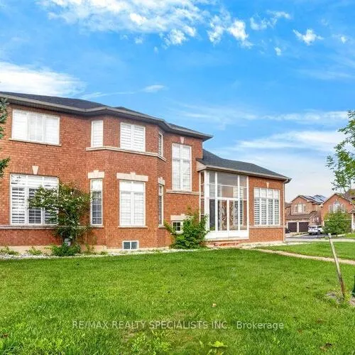 Premium freehold home for sale: 3463, Crimson King, Lisgar, Mississauga