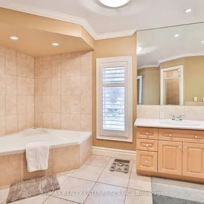 1832,&nbsp;Chesbro, Sheridan, Mississauga